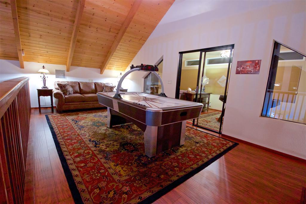 Mountain View Playhouse Near Yosemite & Bass Lake โอกเฮิร์สต์ ภายนอก รูปภาพ